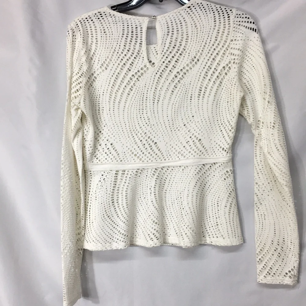 BKE Boutique Women’s White Lace Blouse With Rhinestones Size S Like-NEW